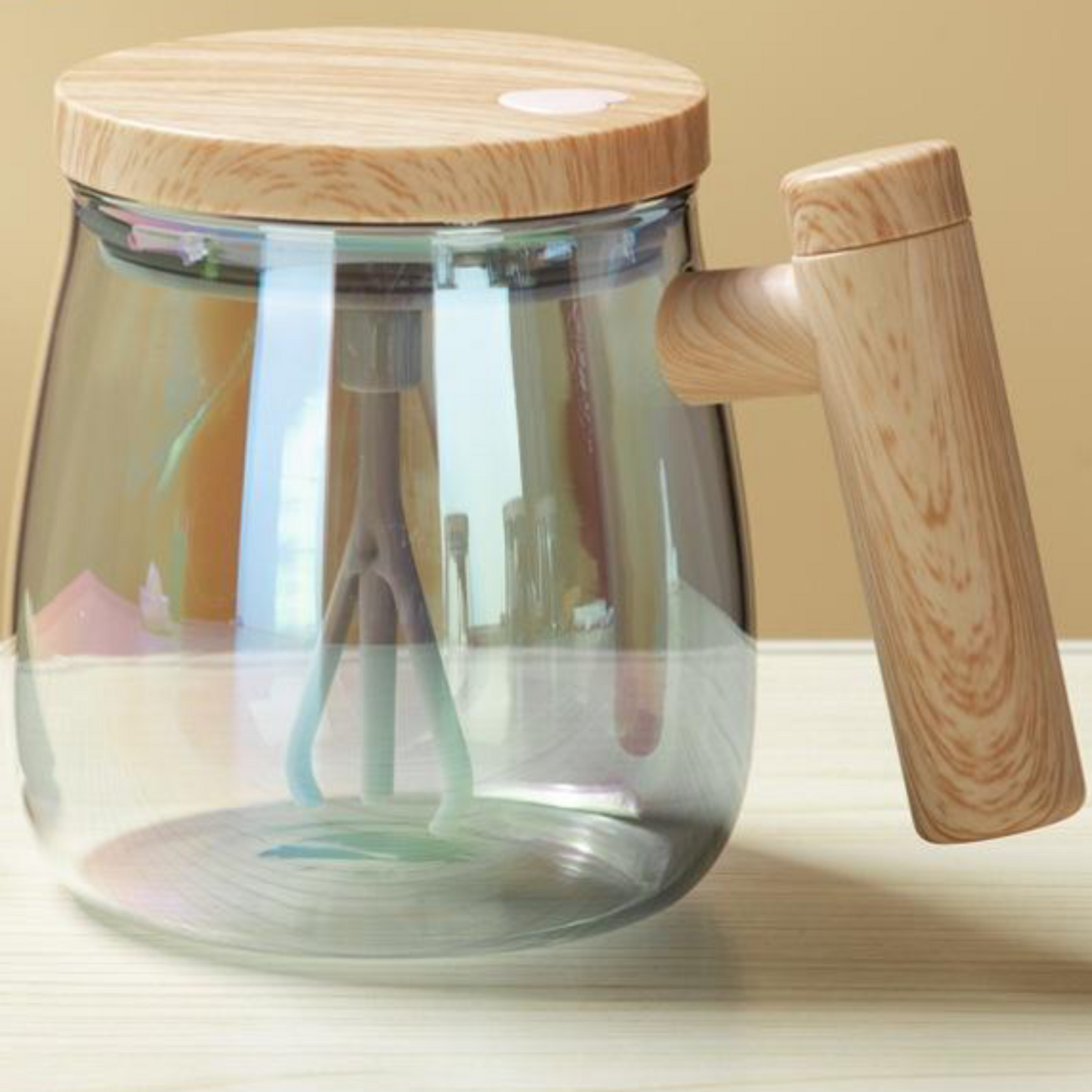 "Selbstrührende Elektrische Kaffeetasse: Schnelles Mischen für Unterwegs"